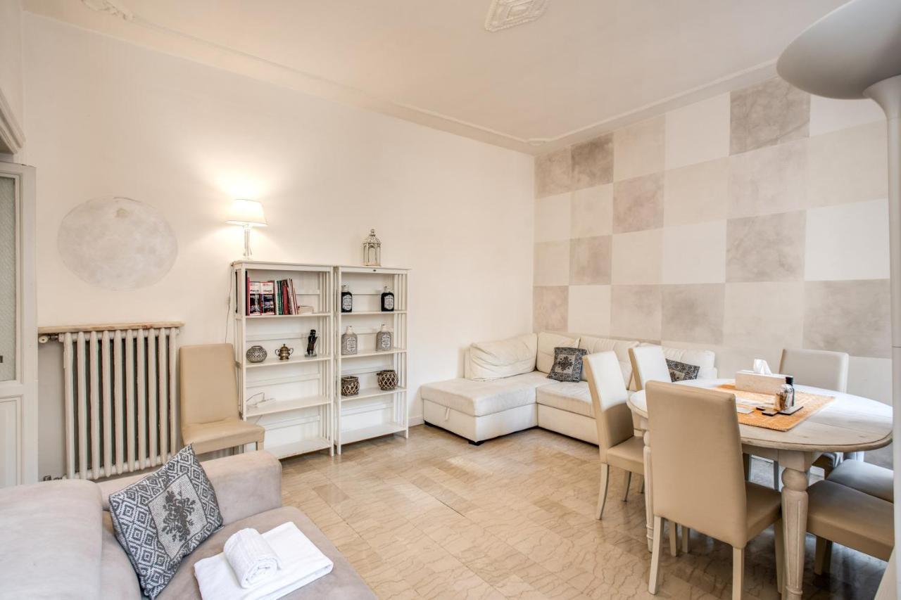 Colonna - Via Del Corso Big Apartment